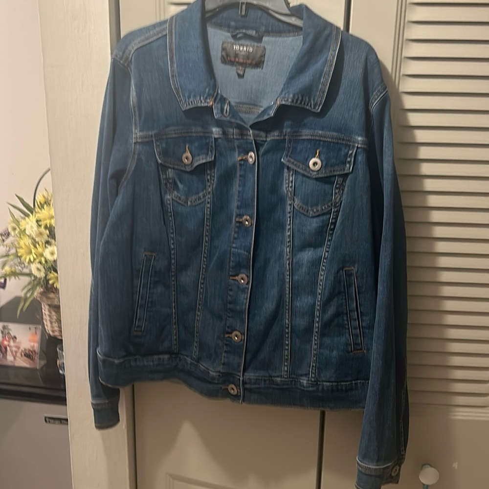 Torrid Jean Jacket. Never Worn.  Excellent Condition.